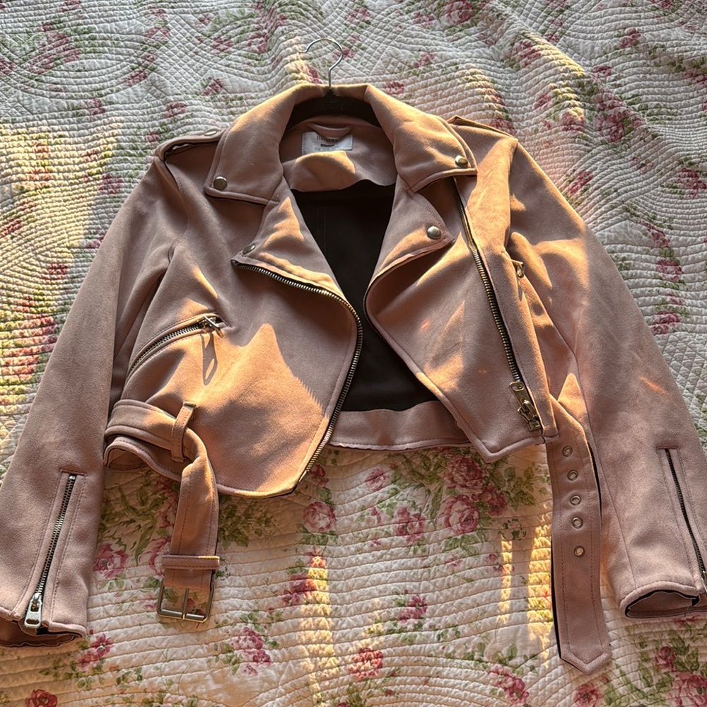 NWOT Bershka Blush Faux Suede Jacket